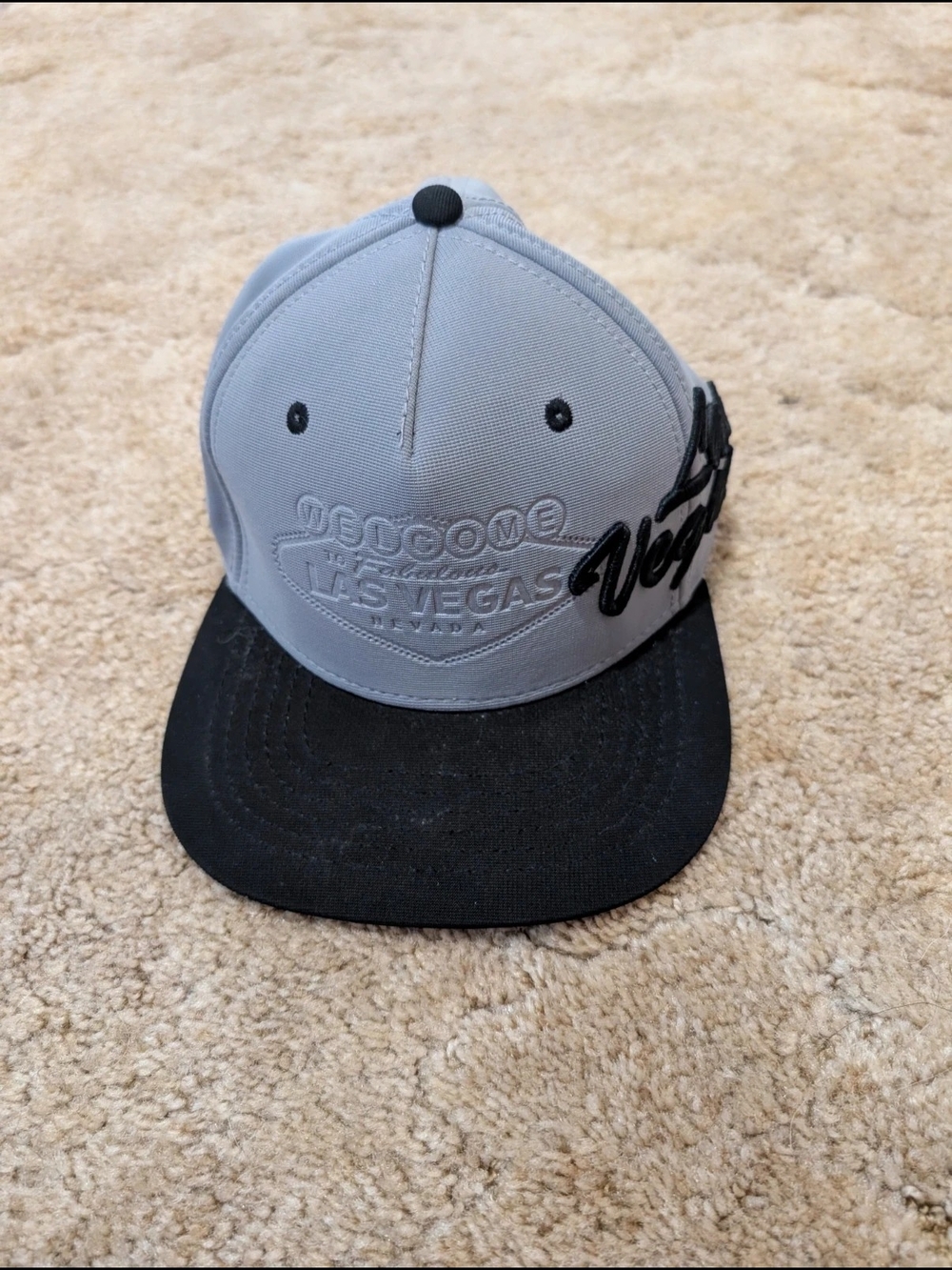 Essencial Caps Las Vegas Embroidered Snapback Hat Gray Black Underbrim Graphic